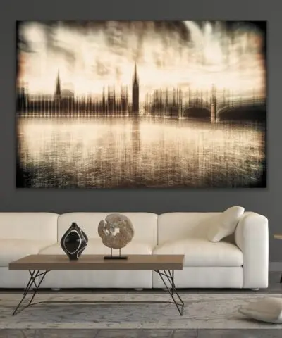 Alternative view of Grungy Skyline London